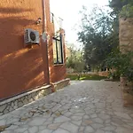 Elvin Apartments