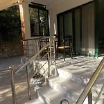 Elvin Apartments