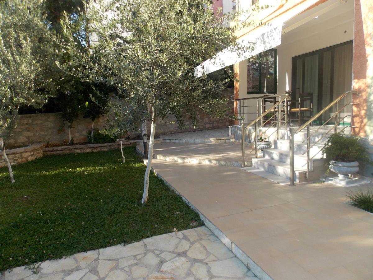 Elvin Apartament